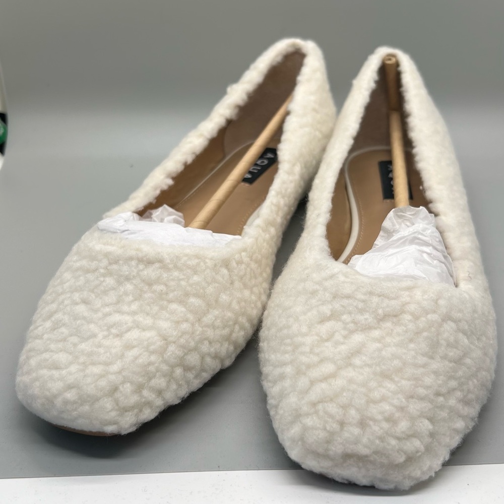 Aqua fur flats